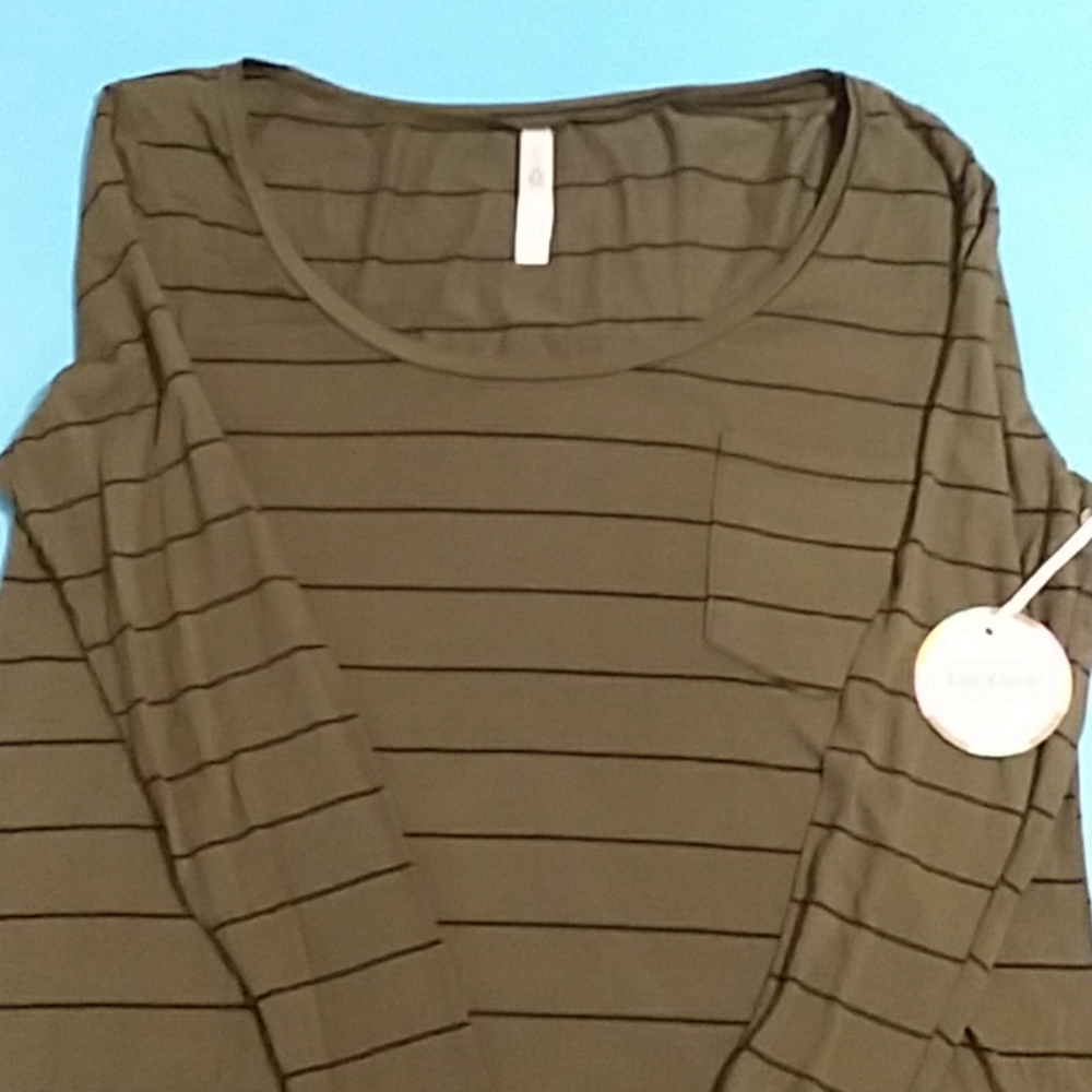 Army green tee shirt